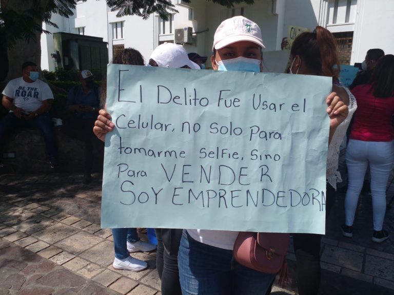 vendedoras en línea protesta SPS