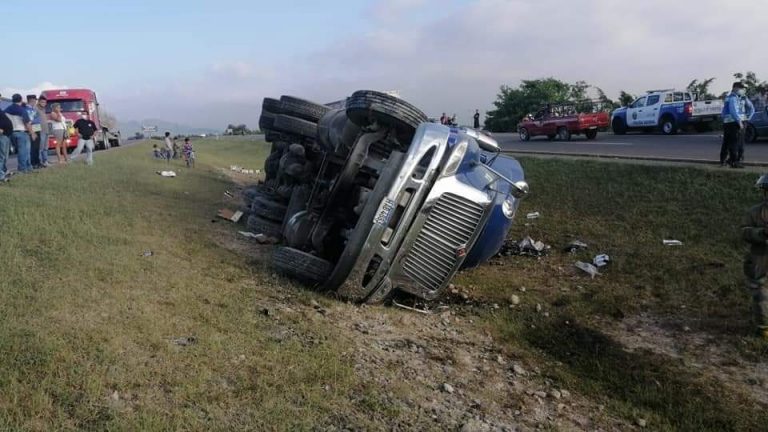 Rastra con cervezas accidente Comayagua