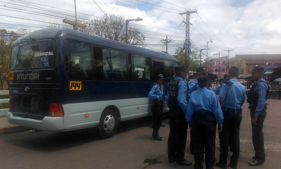 operativos terminal de buses Carrizal