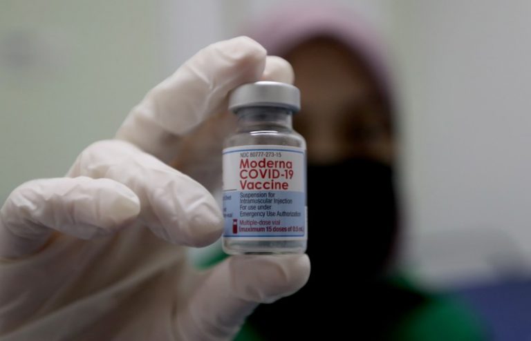 Haití dona vacunas a Honduras
