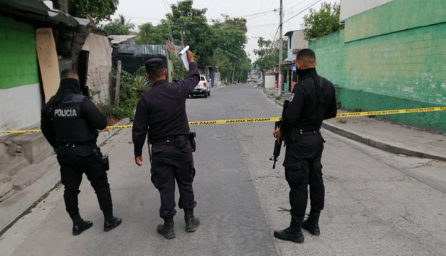sicarios asesinan mientras descansaba hamaca
