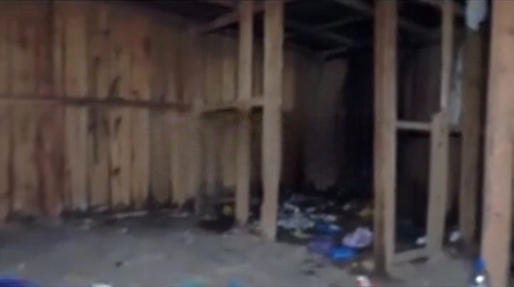 La vivienda donde lo encontraron muerto estaba llena de basura.