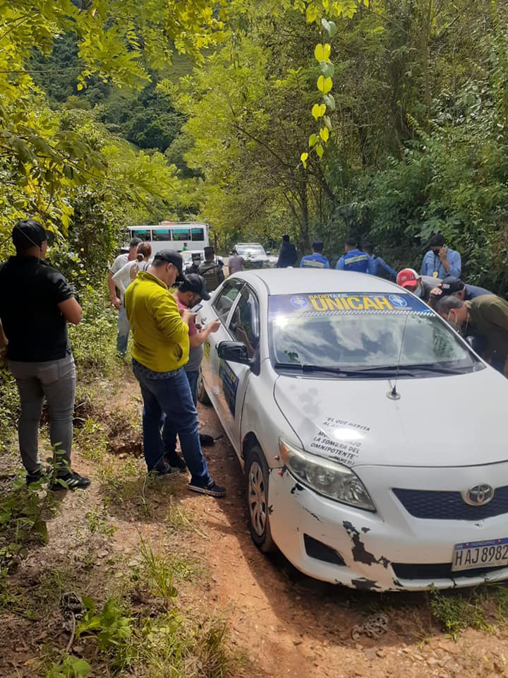 Autoridades se presentaron al lugar.