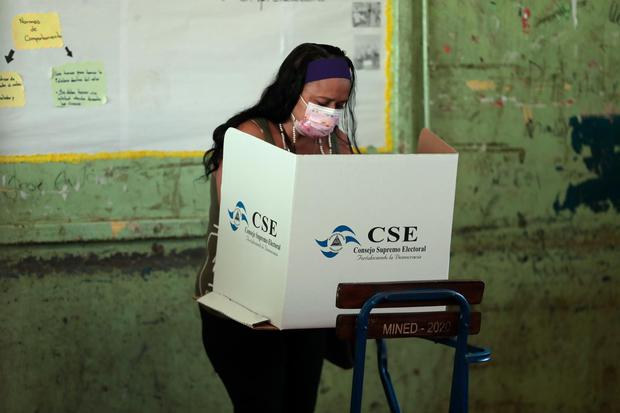 Las elecciones se realizaron ayer, domingo.