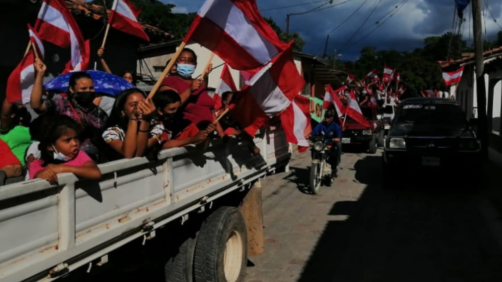 caravana alcalde "Paquito Gaitán"