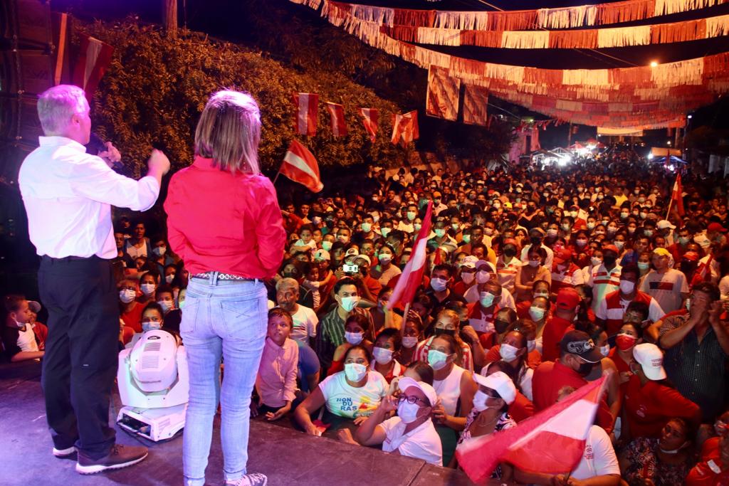 Yani promete bono campaña