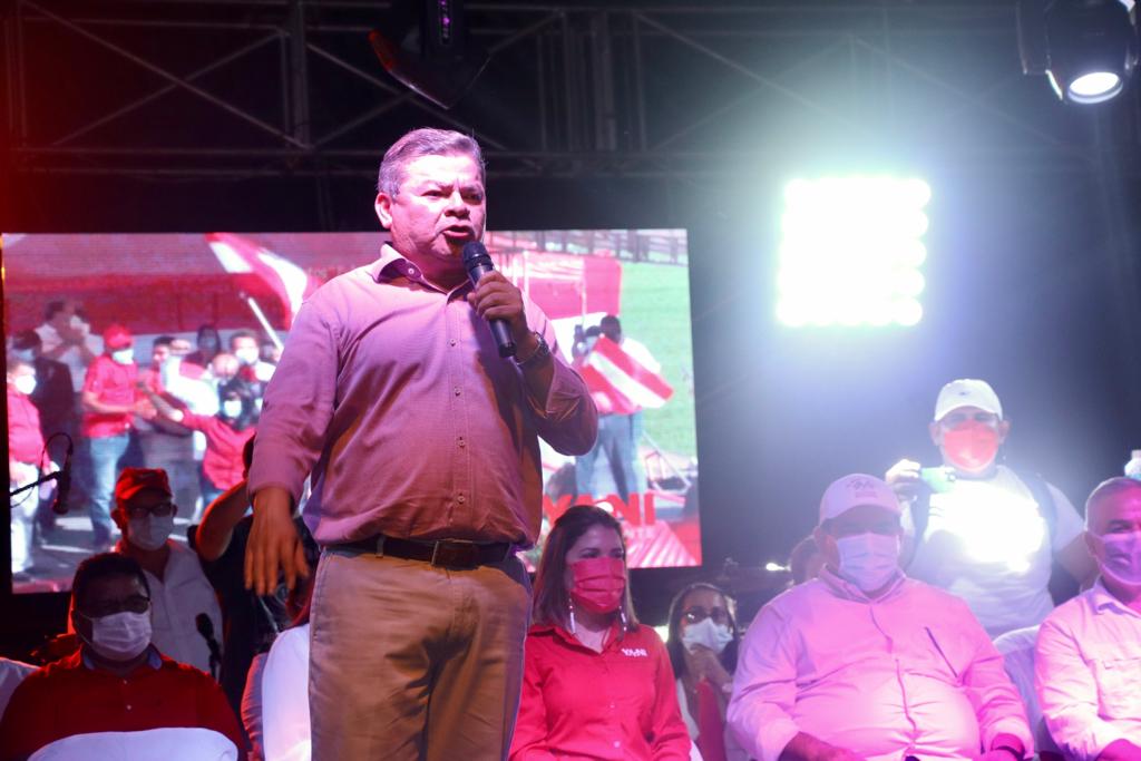 Yani promete bono campaña