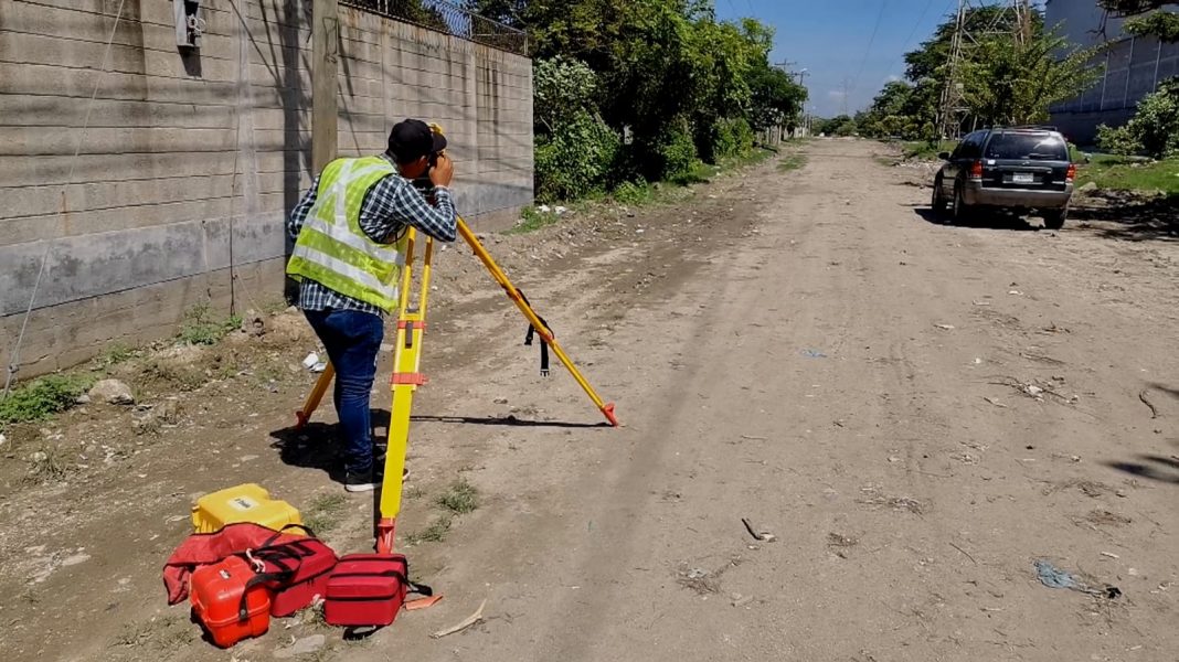 pavimentación bulevar Las Torres