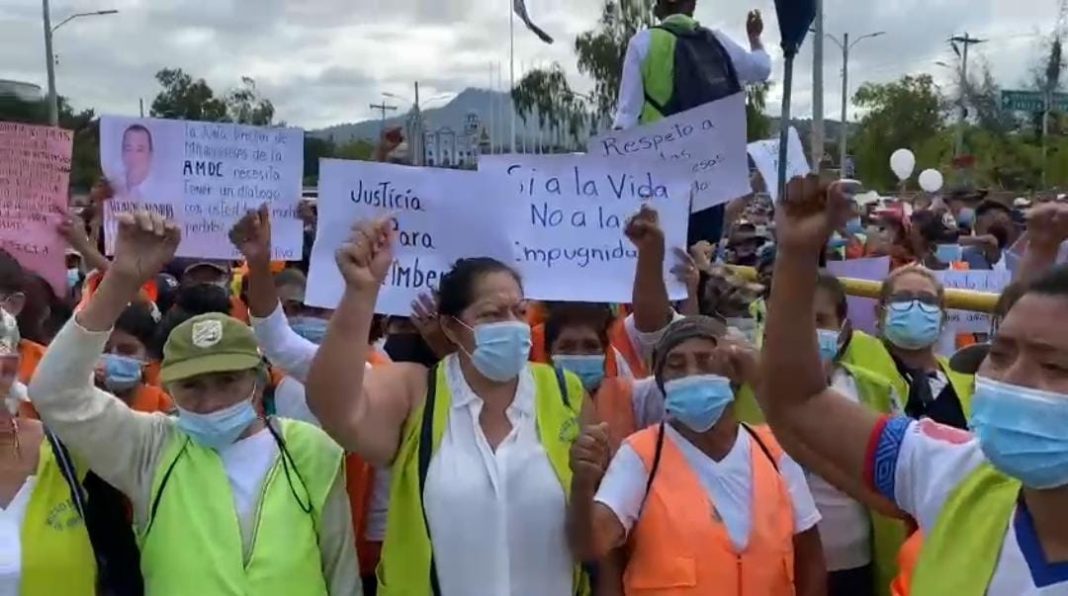 Barrenderos protestan en Tegucigalpa