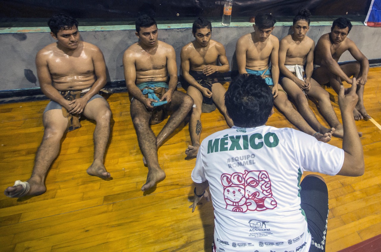 Juego de pelota MAYA 