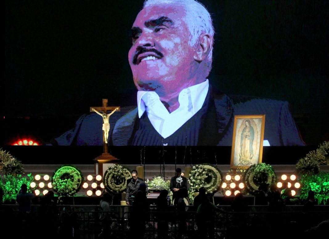 Vicente Fernández funeral