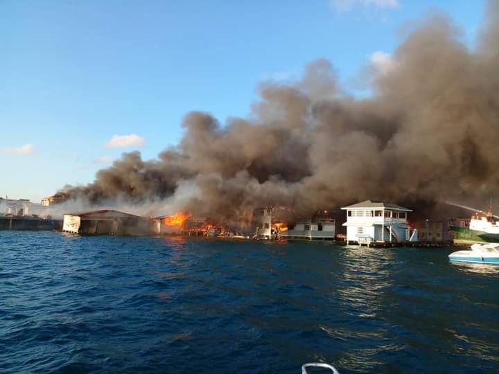 Incendio en Guanaja 