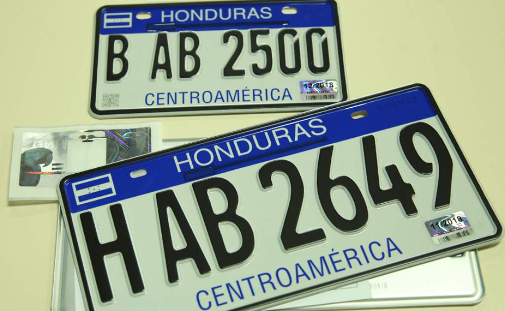 entrega de placas vehiculares