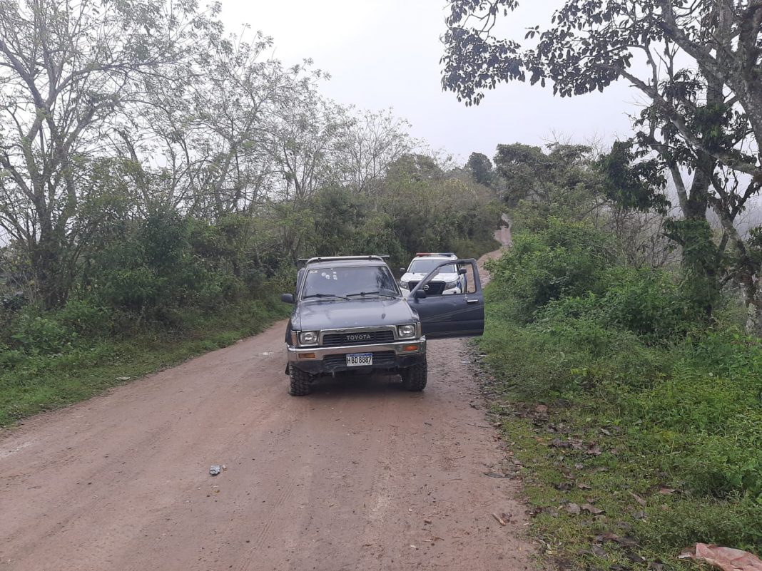 matan pareja y dejan heridos en Santa Bárbara