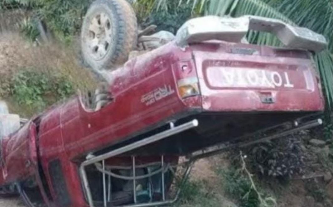 niño muere en volcamiento comayagua