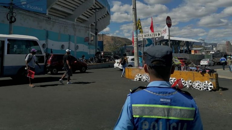 DNVT bloqueo de calles y bulevares