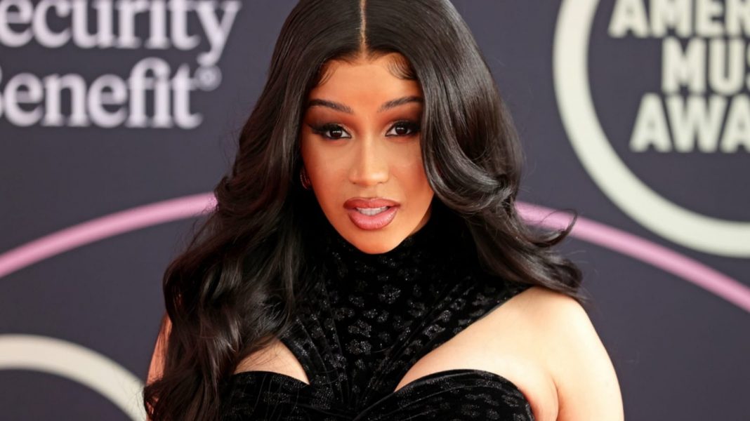 Cardi B gana demanda