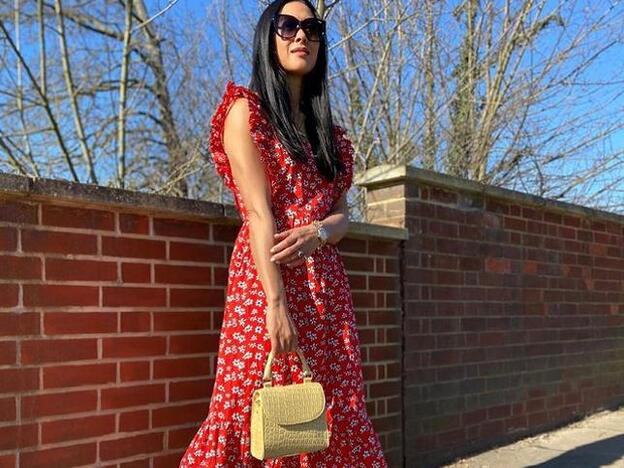 Look con vestido floral