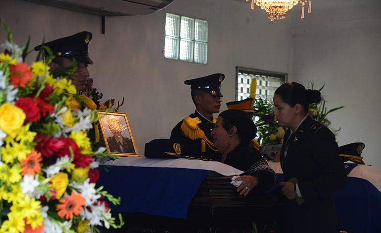 Velorio de los fallecidos en el accidente de helicóptero.