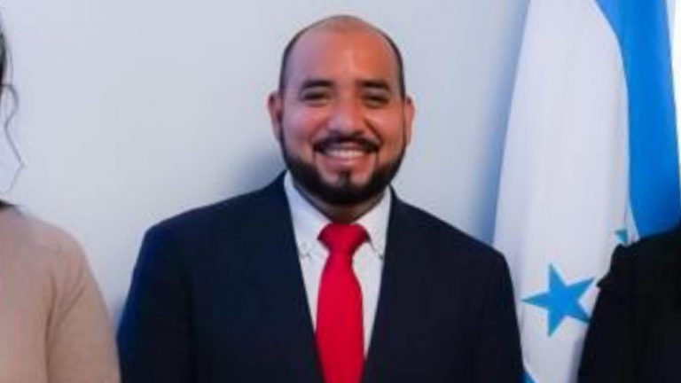 nuevo ministro de educación Daniel Sponda