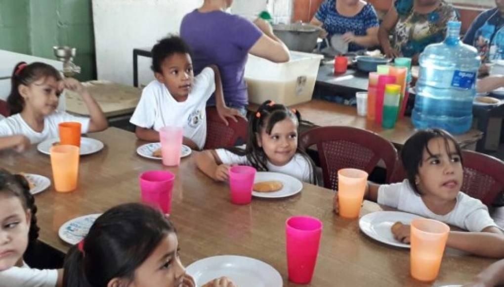 Desvío fondos merienda escolar