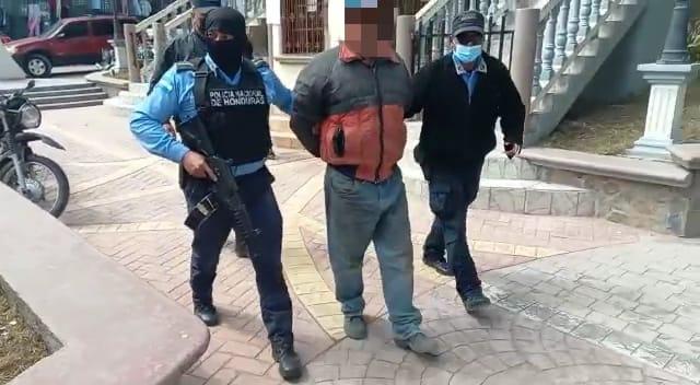 detenido en la paz