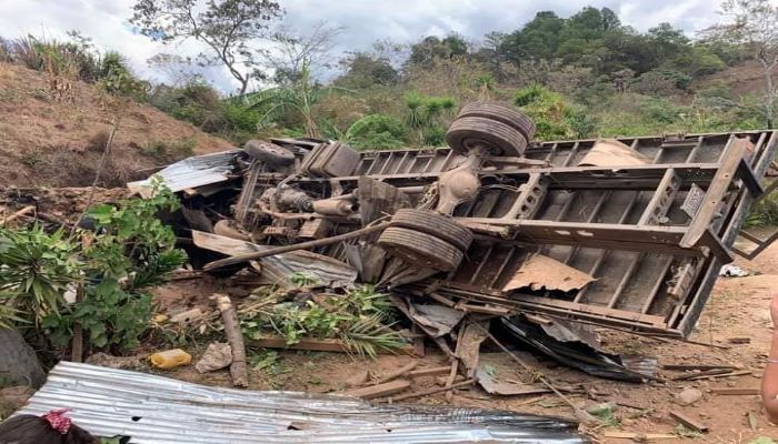 camión accidente casa en Lempira