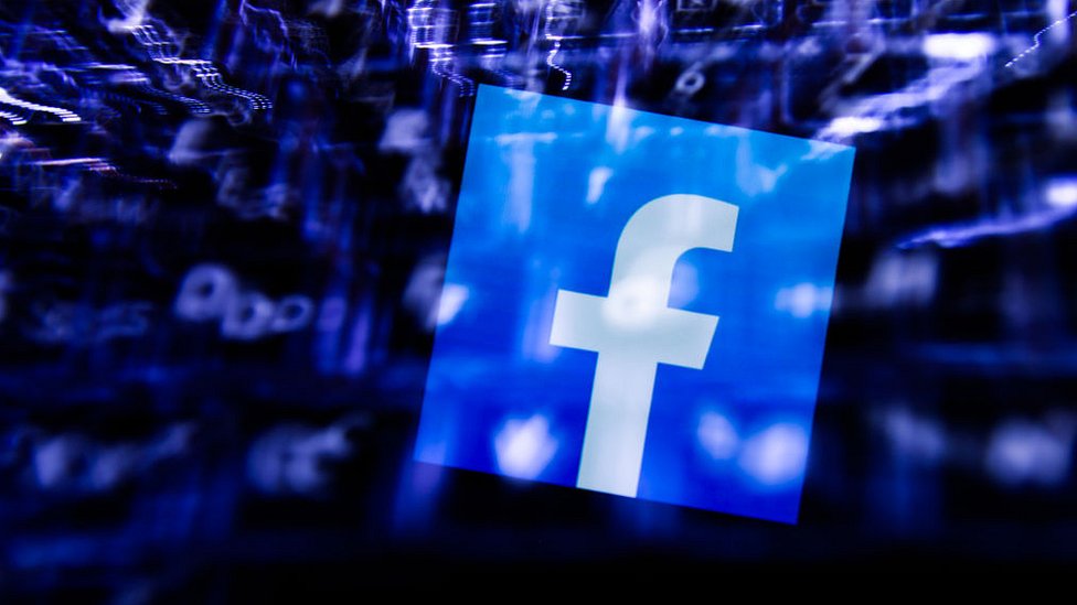 Facebook violencia contra Rusia