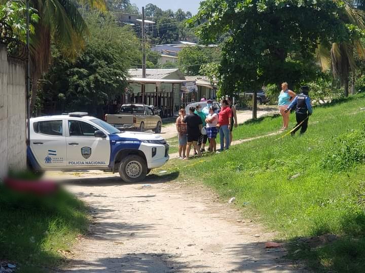 cadáver en un saco en la López Arellano