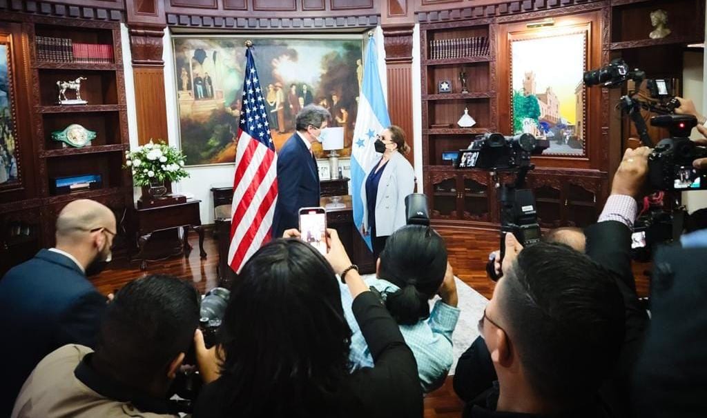 EEUU anuncia interes de invertir