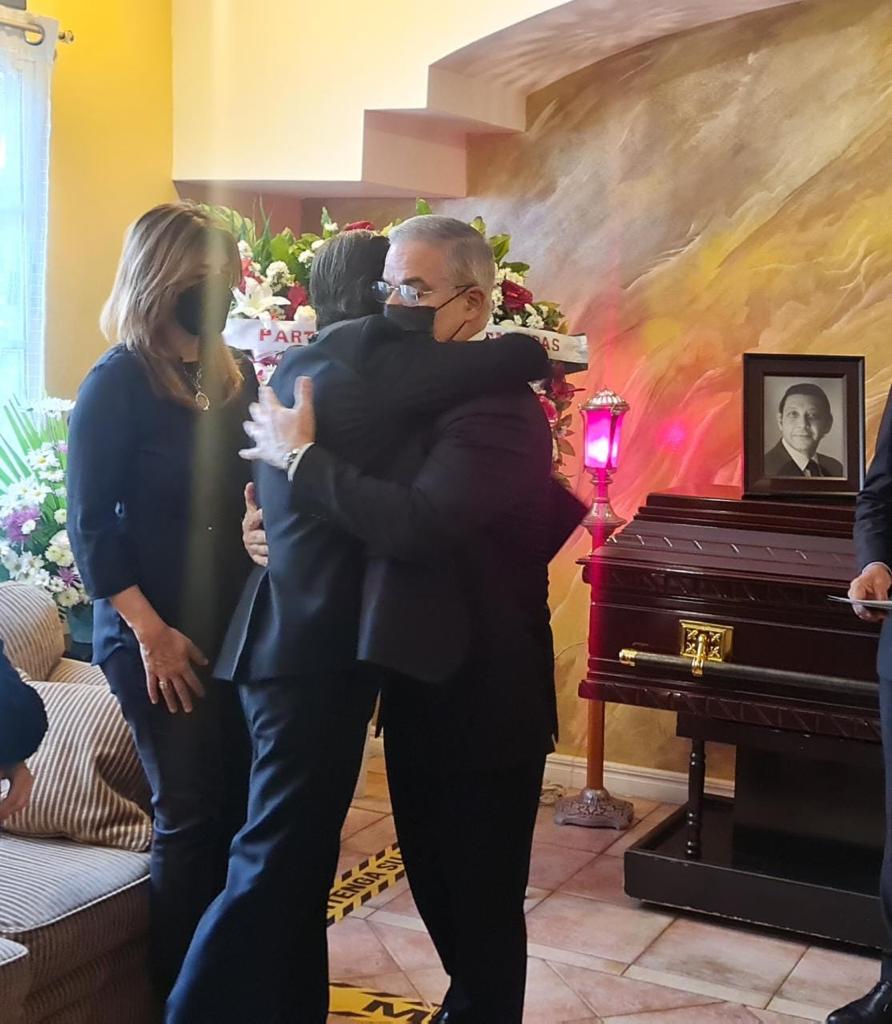 Enrique Ortéz funeral palabras padre