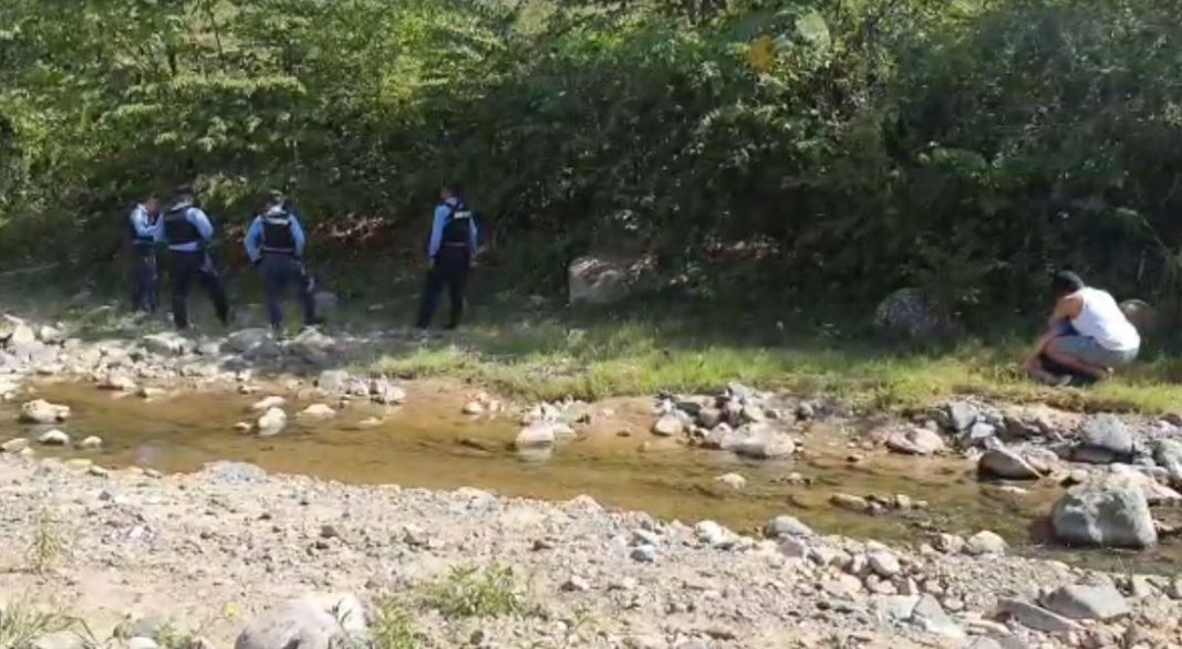 joven muerto abajo de puente en Yoro