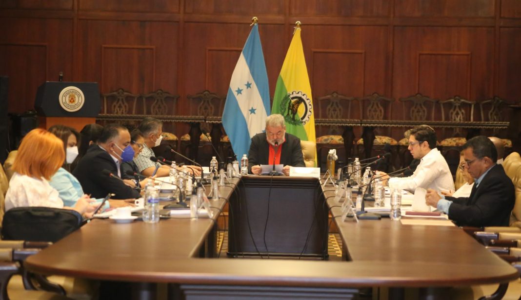 Nombran auditor en la Municipalidad