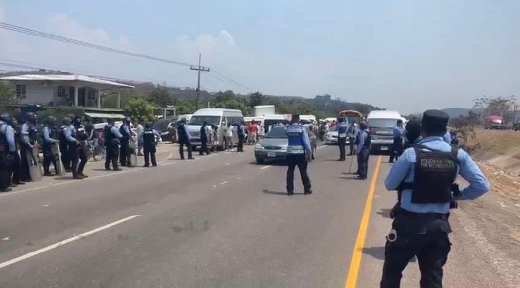 suspenden paro de transporte