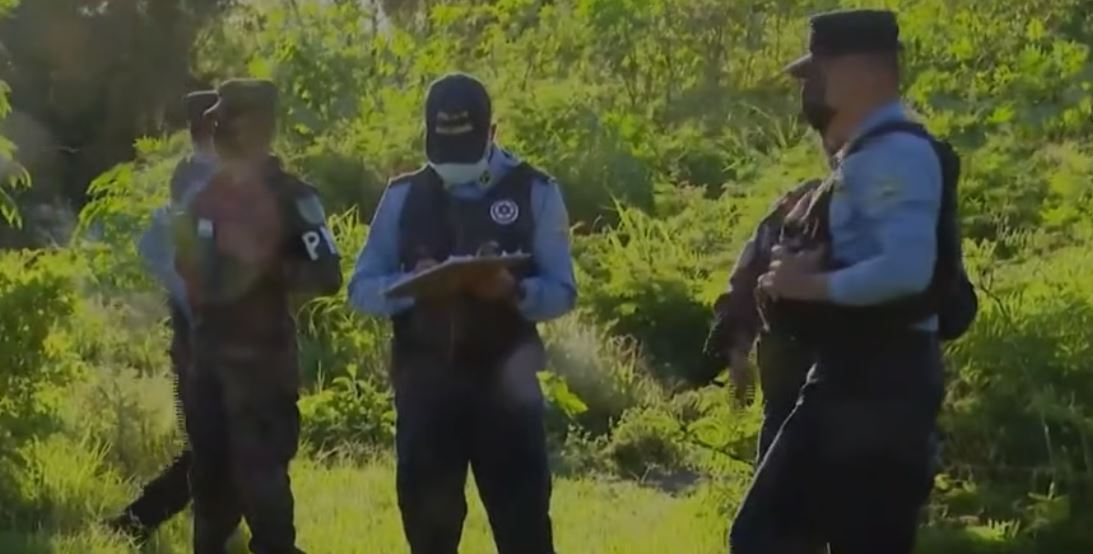 Agentes policiales tomaron datos del hecho, más no lograron identificar al fallecido.