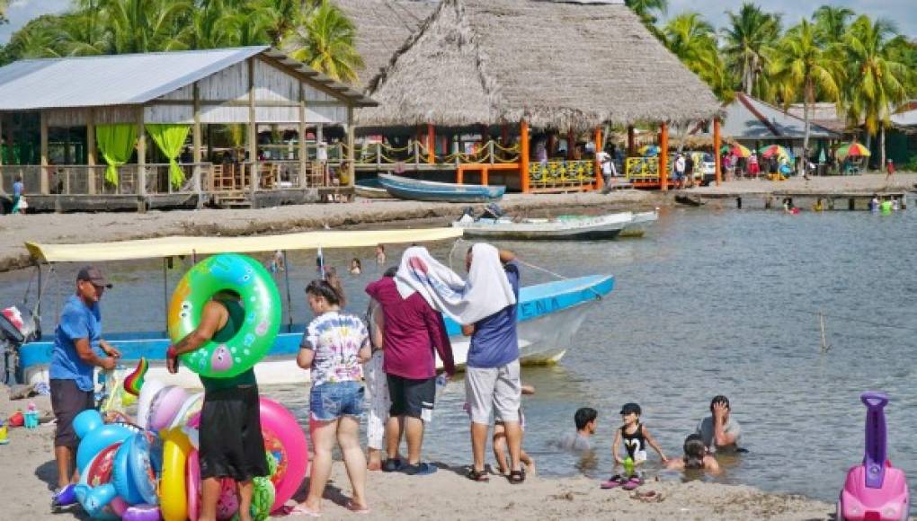 Canaturh derrame económico feriado 