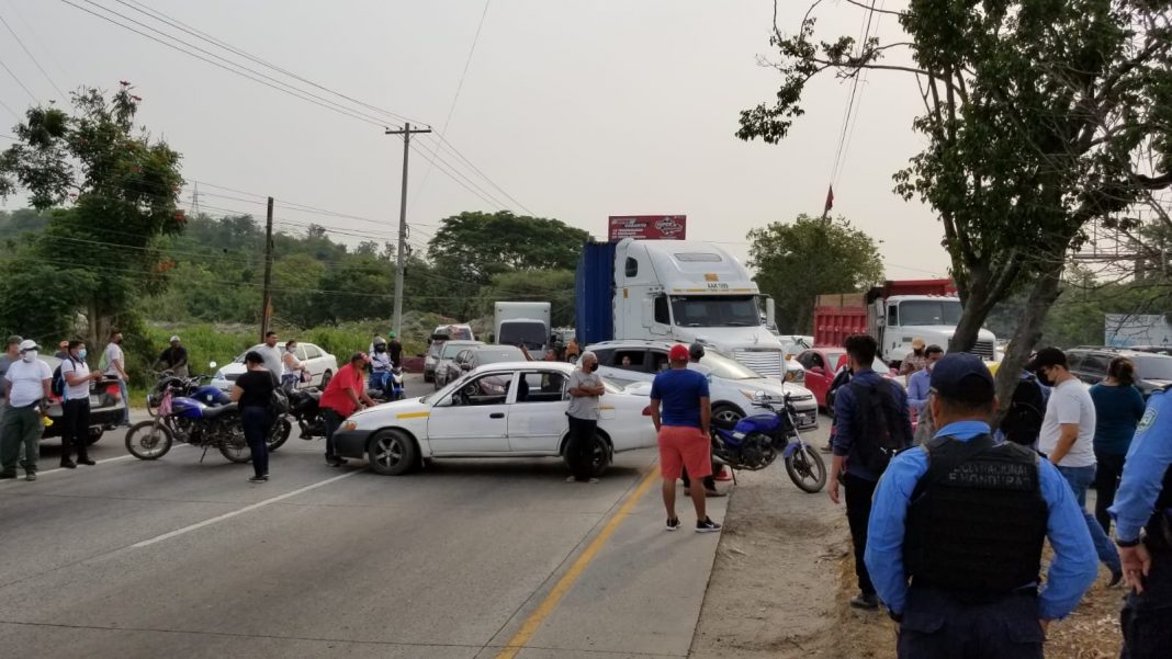 policías depurados protestan