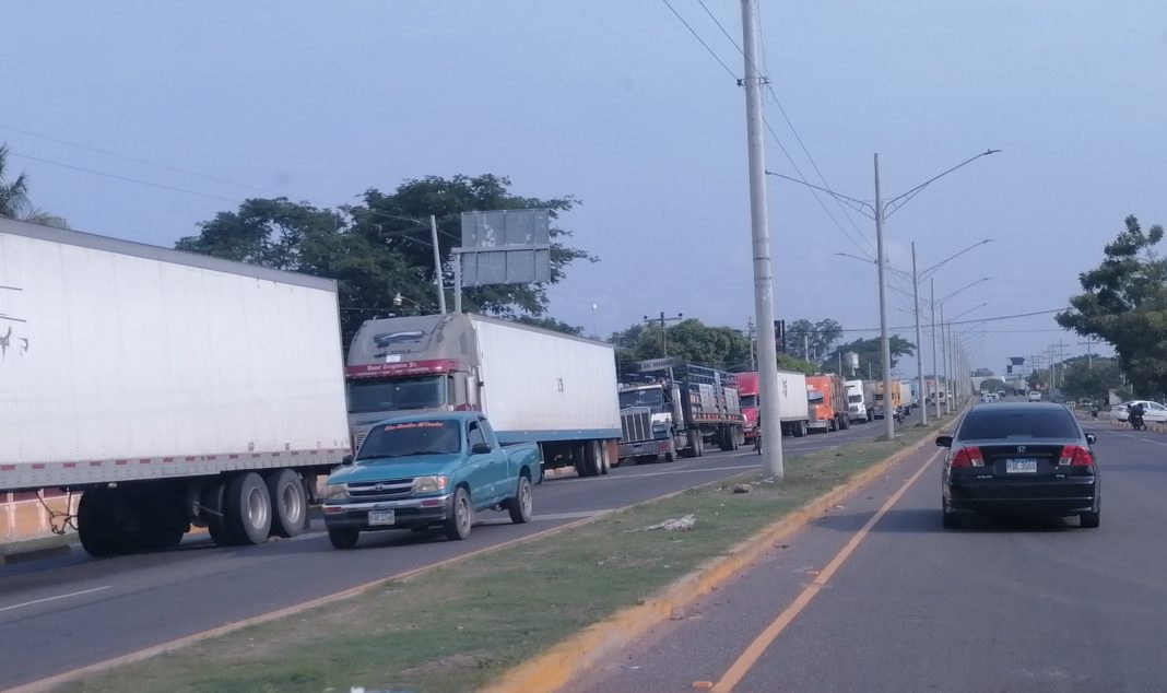 Vías tomadas transporte de carga pesada