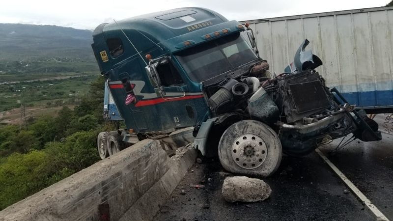 rastra cae abismo en Zambrano