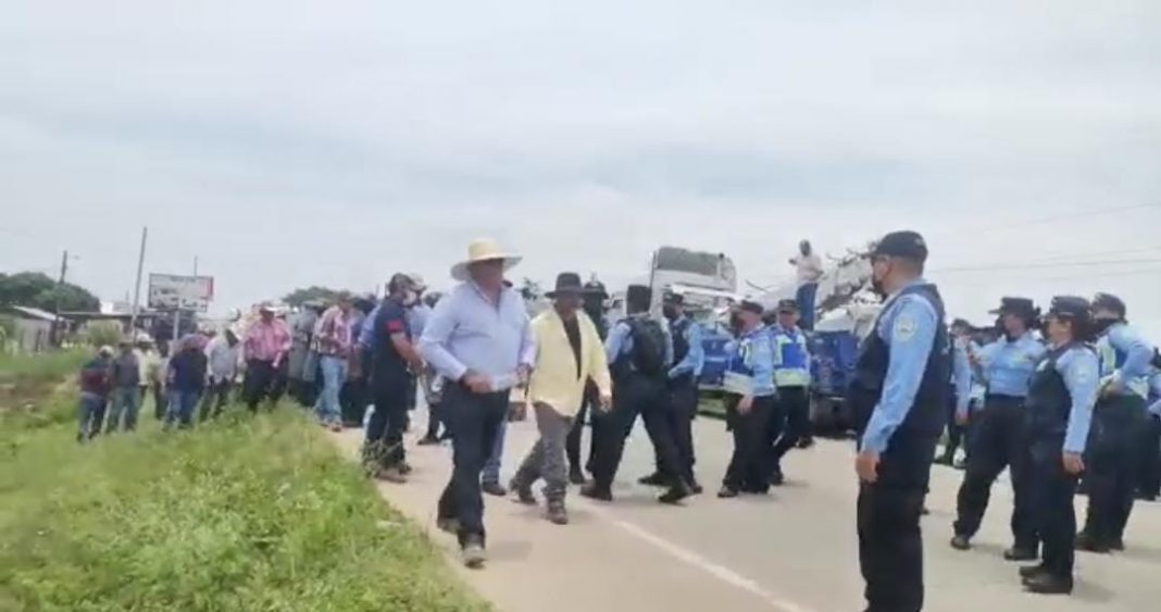 desalojo lecheros en Olancho