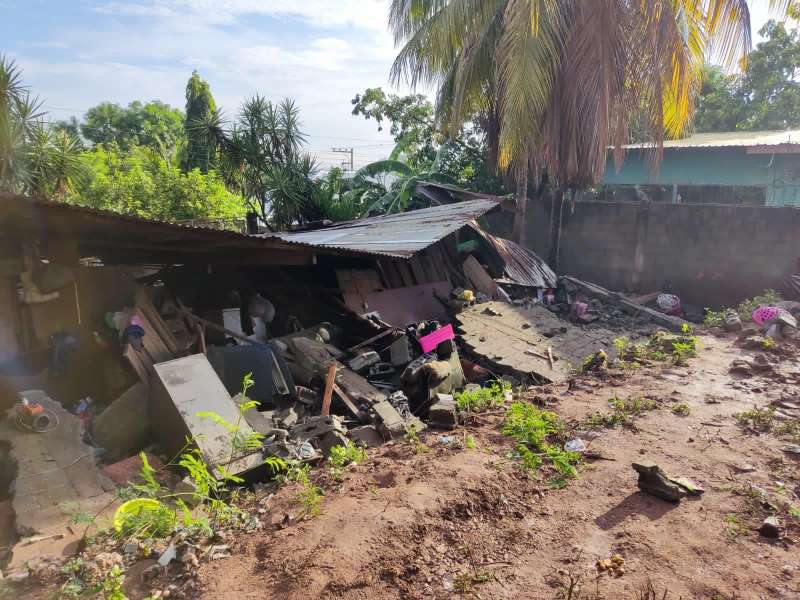 madre de niños que murieron al caerles muro