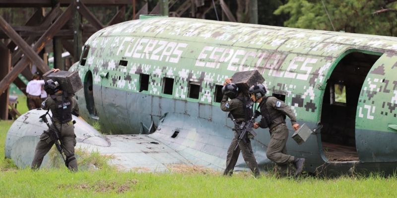 COMPETENCIA FUERZAS COMANDO 2022