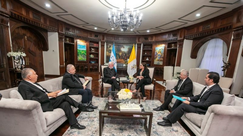 Reunión Xiomara Monseñor