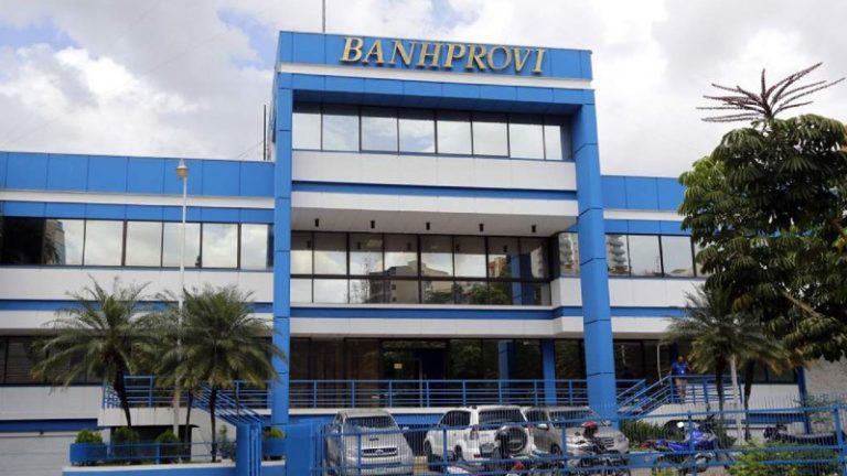 préstamos a funcionarios en banhprovi
