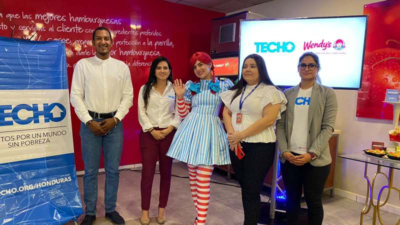 Wendy´s y TECHO iniciaron la campaña hoy viernes.