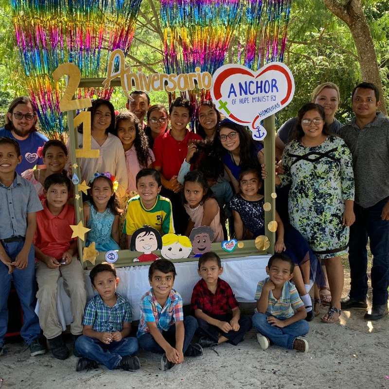 Angie aún mantiene sueños pendientes para los niños, que se irán construyendo peldaño a peldaño.