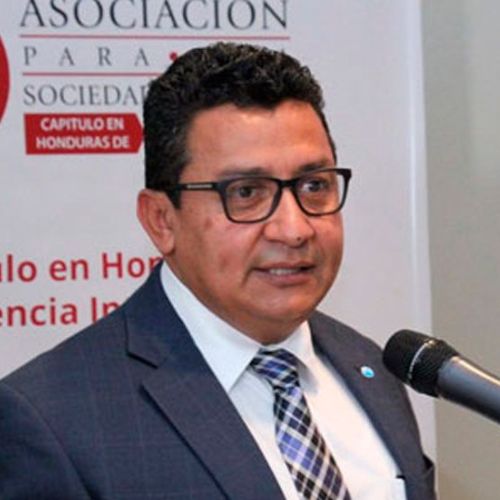 Carlos Hernández