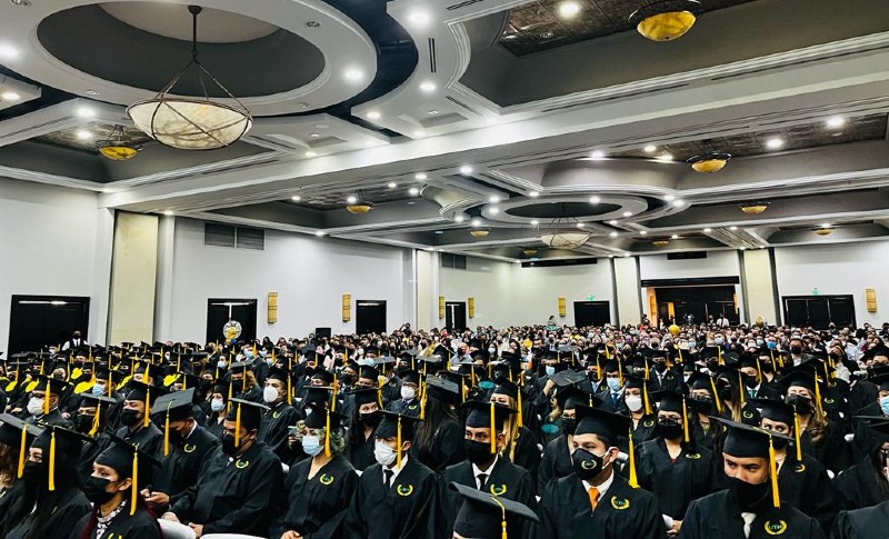 Graduaciones UTH