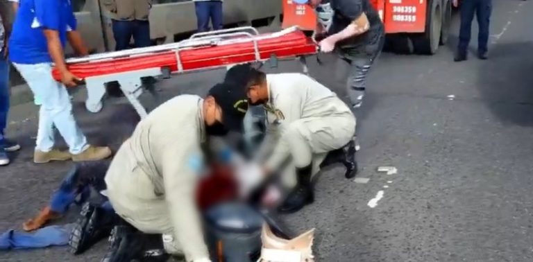 rastra atropella indigente en bulevar