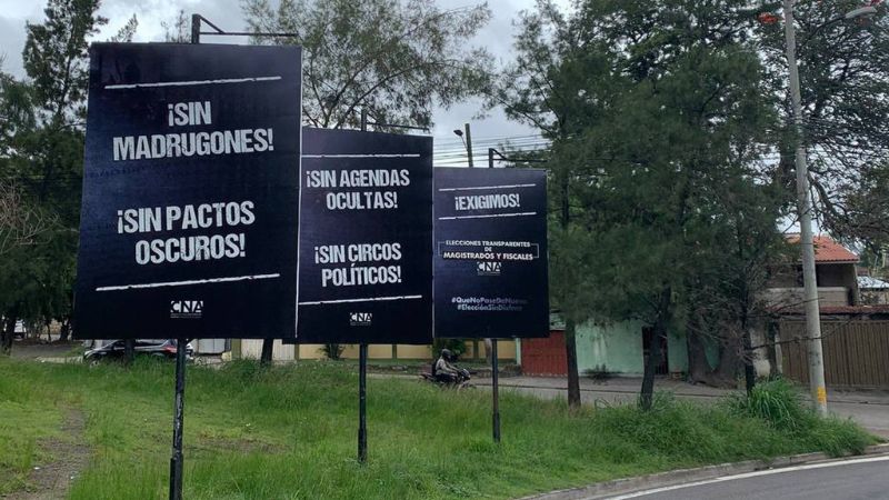 CNA vallas publicitarias censura AMDC